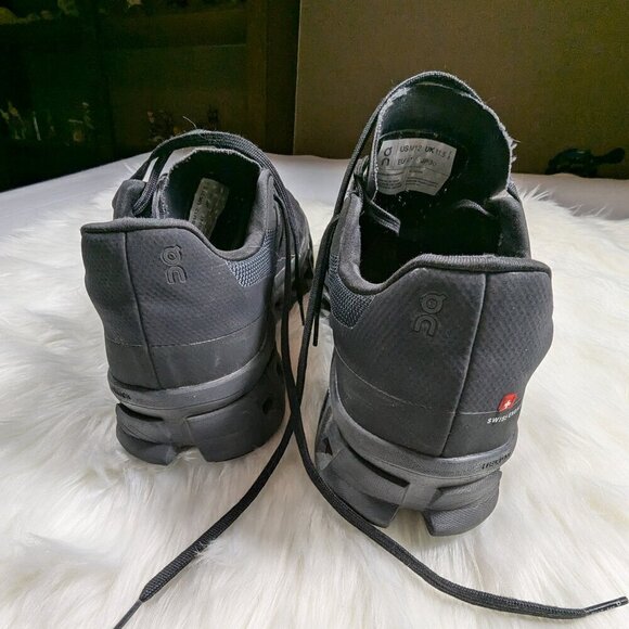 On Cloud monster men’s running shoes size 12 Black Color 61.99025 main image 6
